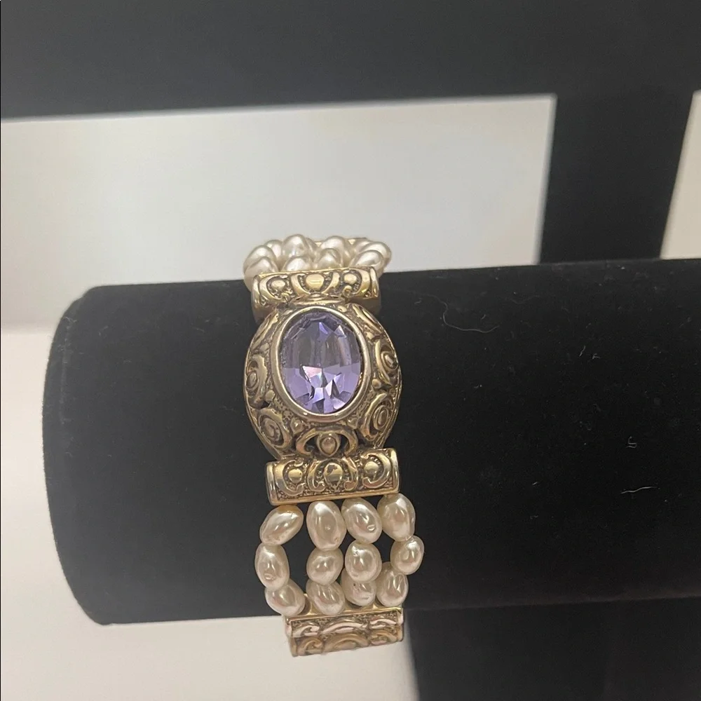 Vintage Elegant Gold and Purple Bracelet with Pearl Accents - Picture 1 of 3